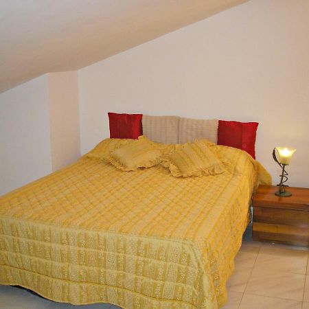 Appartamento Per 4 Persone Acerra Екстер'єр фото